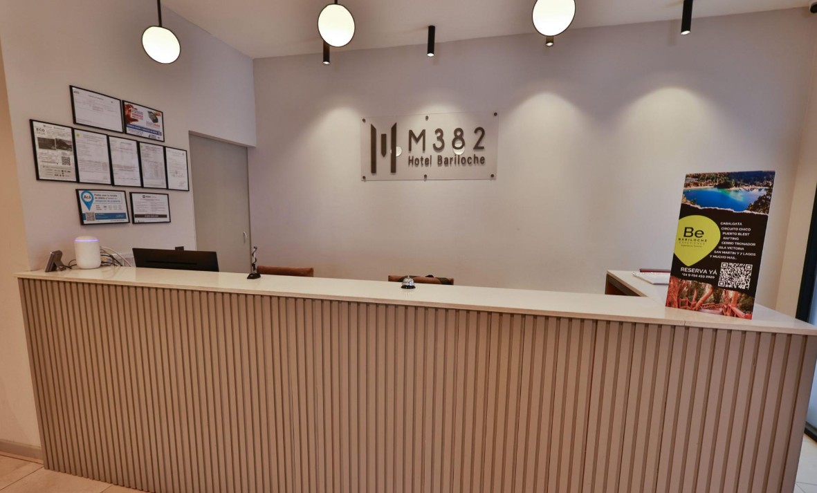 M382 Hotel Bariloche